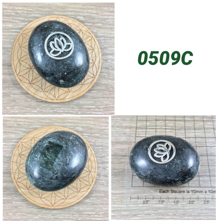 Dark Green Aventurine Decorative Stone with Lotus - Polished- *VITALITY* - *GROWTH* - *CONFIDENCE* - Heart Chakra Crystal | Reiki Healing