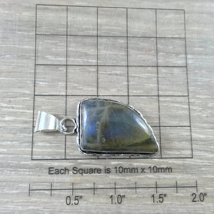 Labradorite Spectrolite Pendant - BONUS CHAIN! - Sterling Plated - Naturally Beautiful! Fully Polished - *Stone of Magic*