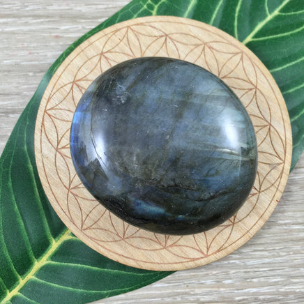 SUPERB! 2" Labradorite / Spectrolite Palm Stone - CRAZY SHINE - Thick, Smooth, Polished - *Stone of Magic* - Reiki Healing