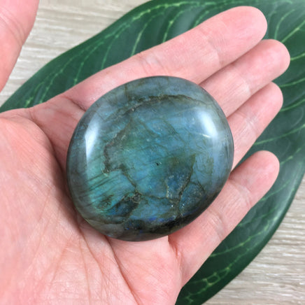 SUPERB! 2" Labradorite / Spectrolite Palm Stone - CRAZY SHINE - Thick, Smooth, Polished - *Stone of Magic* - Reiki Healing