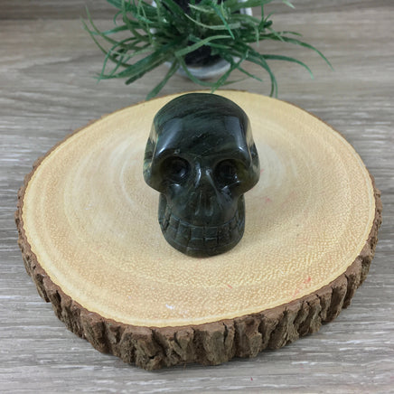Labradorite Skull (2.35oz)  - High Quality! - No Dyes - Polished - *Stone of Magic* - Reiki Healing